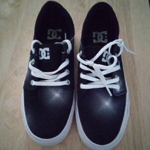 DC Monochrome Casual Shoes